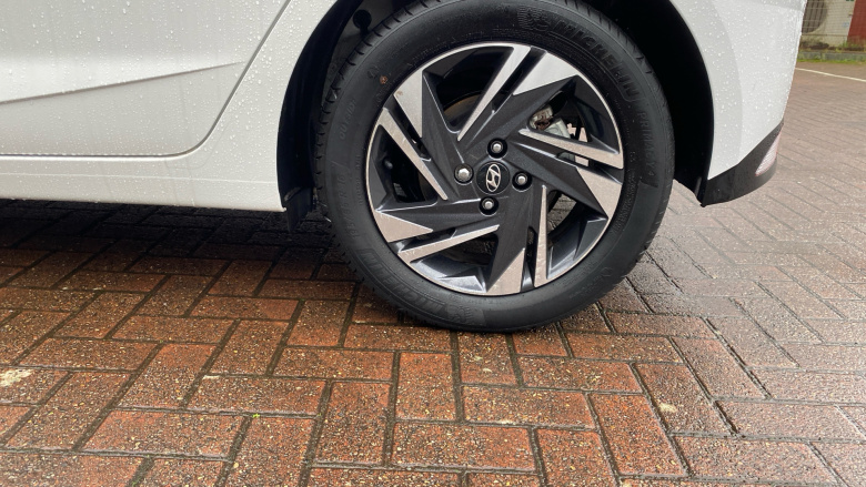 Hyundai i20 1.0T GDi 48V MHD SE Connect 5dr DCT Petrol Hatchback